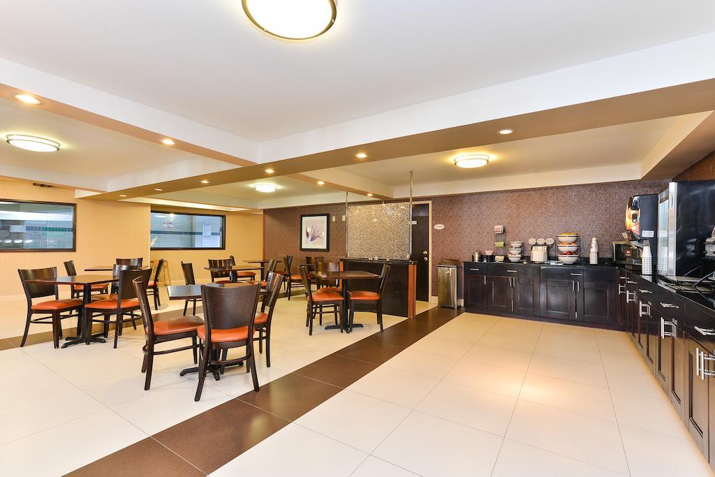 Quality Suites Tinton Falls Ngoại thất bức ảnh